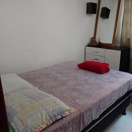 Апартаменти Quarto Casal Em Casa Familiar Флоріанополіс Екстер'єр фото